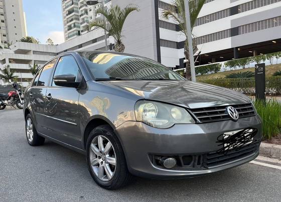 VOLKSWAGEN POLO SEDAN 1.6 MI COMFORTLINE 8V FLEX 4P AUTOMATIZADO